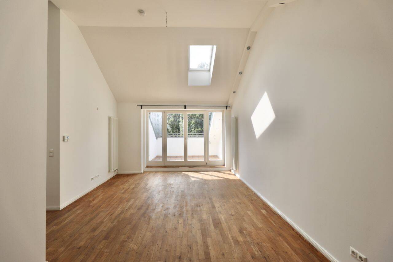 Property thumbnail 8