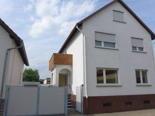Einfamilienhaus zum Kauf 375.000 € 7,5 Zimmer 158 m² 406 m² Grundstück Hähnlein Alsbach-Hähnlein / Hähnlein 64665