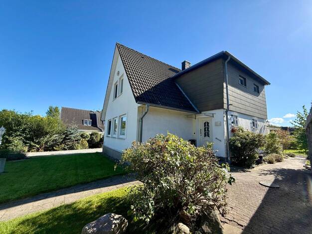 Einfamilienhaus zum Kauf 469.000 € 5,5 Zimmer 126 m² 1.215 m² Grundstück Travemünde Lübeck 23570