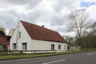 Einfamilienhaus zum Kauf 97.500 € 4 Zimmer 116 m² 4.530 m² Grundstück Platz des Friedens 6 Uchtdorf Tangerhütte 39517