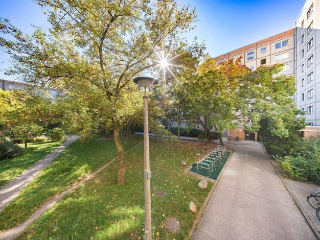 Wohnung zur Miete nur mit Wohnberechtigungsschein 297 € 2 Zimmer 44,4 m² 4. Geschoss frei ab sofort Ella-Kay-Str. 10 Prenzlauer Berg Berlin 10405