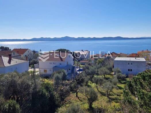 Wohn- und Gewerbegrundstück zum Kauf 359.260 € Kožino Zadar 23000