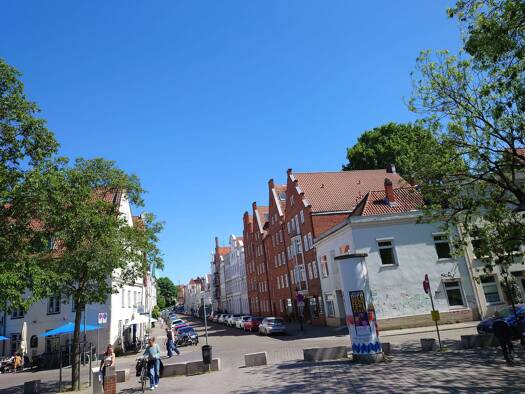 Wohnung zur Miete 846 € 2 Zimmer 49,8 m² 4 Geschosse frei ab 01.09.2026 Innenstadt Lübeck 23552