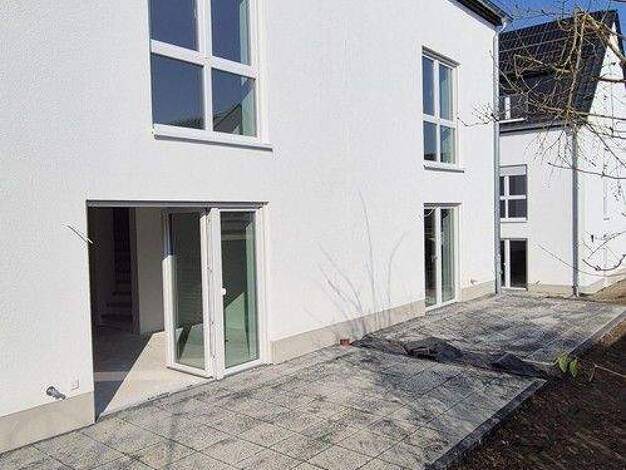 Reihenmittelhaus zur Miete - Erstbezug 1.690 € 6 Zimmer 140 m² 100 m² Grundstück Veckerhagenerstr. 4 Ihringshausen Fuldatal 34233
