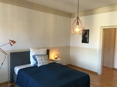 Wohnung zur Miete Wohnen auf Zeit 680 € 5 Zimmer 20 m² frei ab 04.04.2025 Traubenstraße West Stuttgart 70176