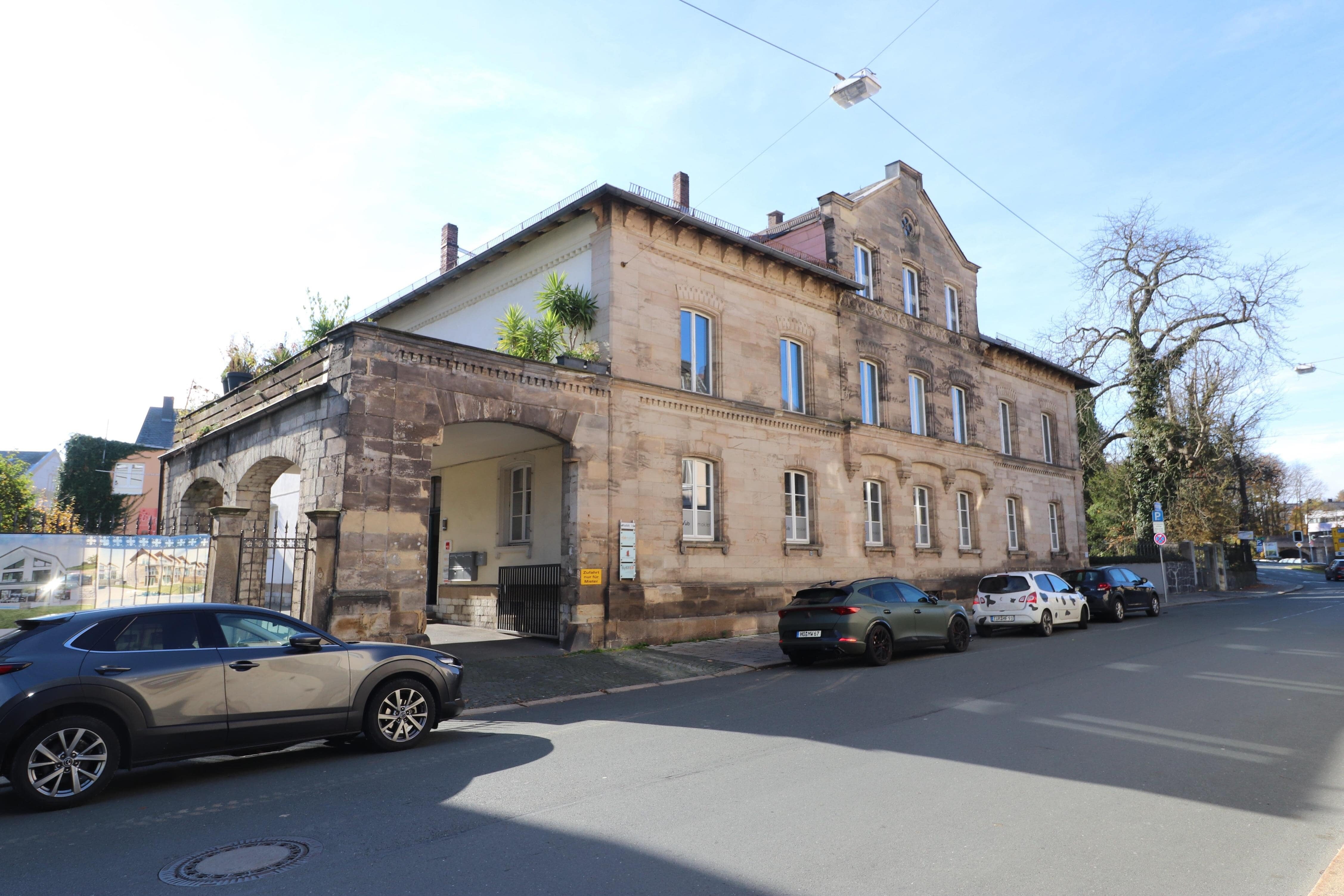 Mehrfamilienhaus zum Kauf 33 Zimmer 615 m²<br/>Wohnfläche 16.840 m²<br/>Grundstück Studentenberg Hof 95028