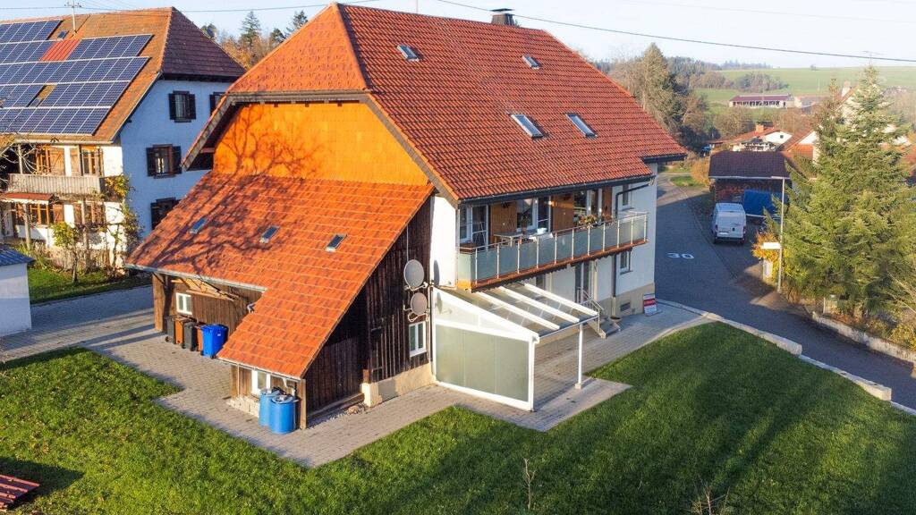 Mehrfamilienhaus zum Kauf 490.000 € 10 Zimmer 270 m² 957 m² Grundstück Ühlingen Ühlingen-Birkendorf 79777