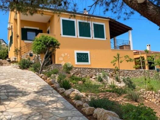 Einfamilienhaus zum Kauf 500.000 € 5 Zimmer 150 m² Donje Selo, Šolta Donje Selo 21430