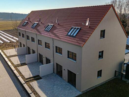 Reihenmittelhaus zum Kauf - Erstbezug provisionsfrei 549.900 € 4 Zimmer 145 m² 158 m² Grundstück Offenstetten Abensberg / Offenstetten 93326
