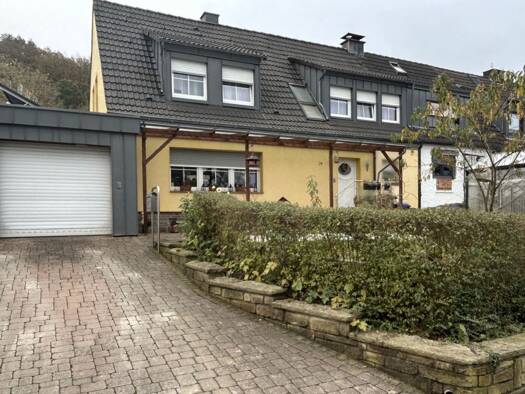 Reihenhaus zur Miete 1.550 € 5 Zimmer 144 m² frei ab 19.02.2026 Herdecke 58313