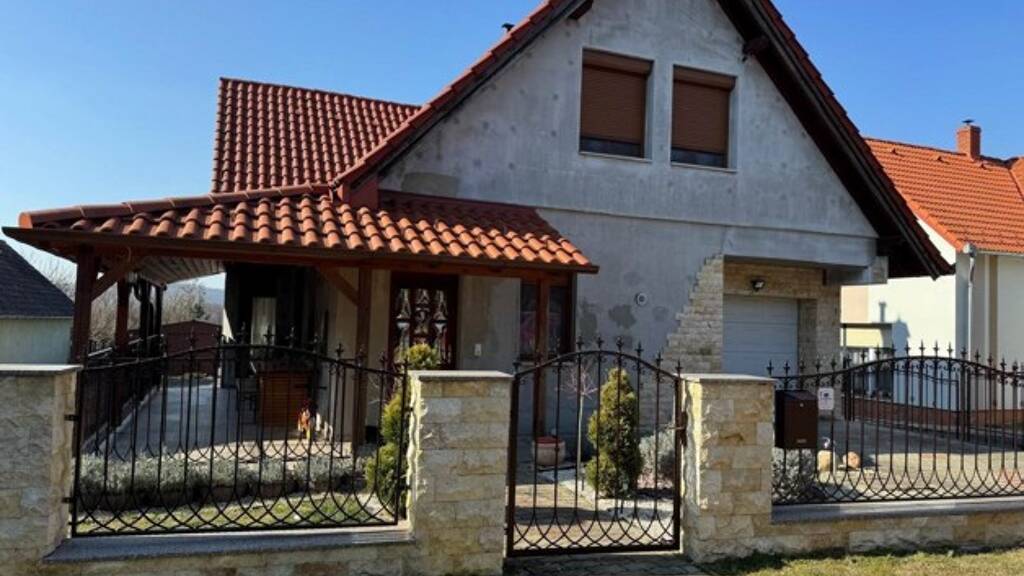 Einfamilienhaus zum Kauf 247.780 € 5 Zimmer 245 m² 2.404 m² Grundstück Zalaszántó 8788