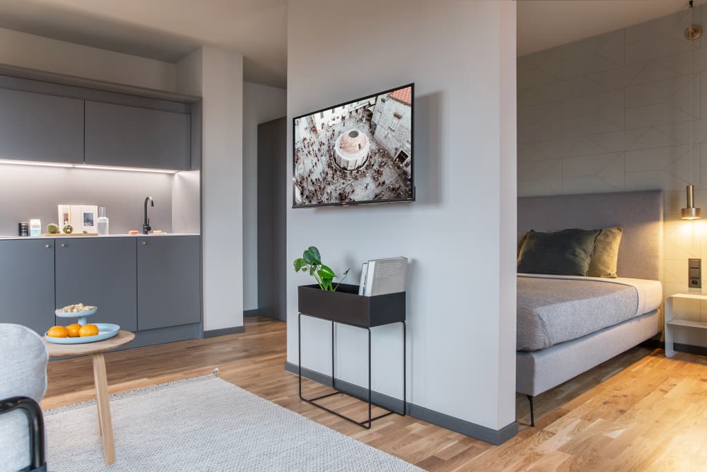 Wohnung zur Miete Wohnen auf Zeit 1.872 € 1 Zimmer 35 m²<br/>Wohnfläche 01.01.2025<br/>Verfügbarkeit Am Flughafen Kienberg Schönefeld 12529