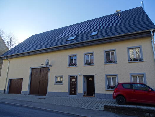 Haus zum Kauf 380.000 € 7 Zimmer 195 m² 595 m² Grundstück Ewattingen Wutach 79879