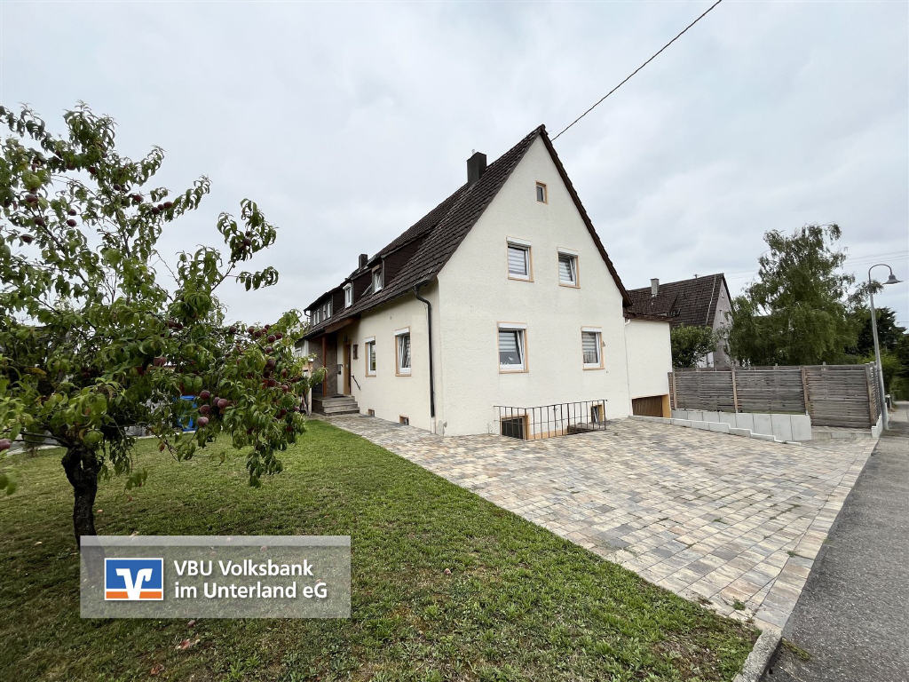 Doppelhaushälfte zum Kauf 529.000 € 5,5 Zimmer 130 m²<br/>Wohnfläche 441 m²<br/>Grundstück Brackenheim Brackenheim 74336