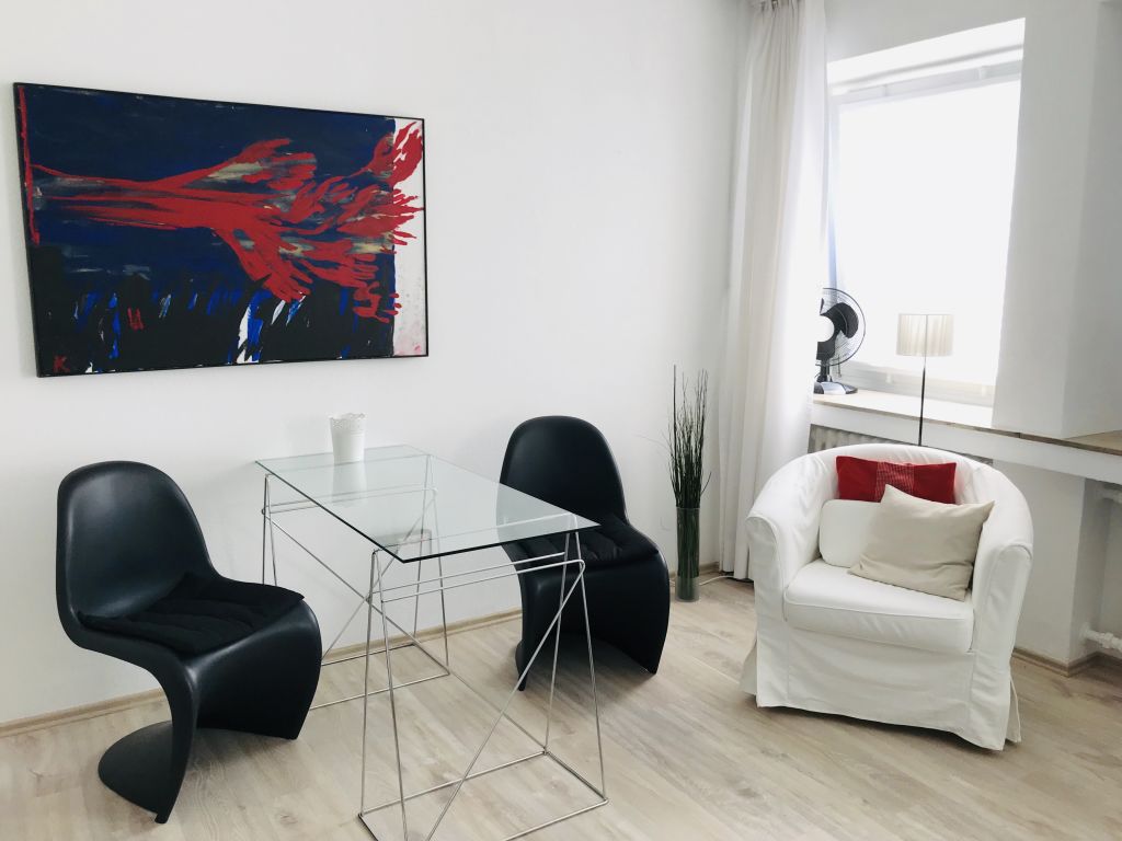 Wohnung zur Miete Wohnen auf Zeit 1.295 € 1 Zimmer 25 m²<br/>Wohnfläche 04.01.2025<br/>Verfügbarkeit Breite Straße Altstadt - Nord Köln 50667