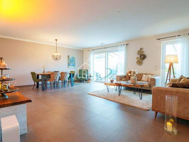 Reihenmittelhaus zum Kauf 798.000 € 5 Zimmer 136,3 m² 257,5 m² Grundstück Mering 86415