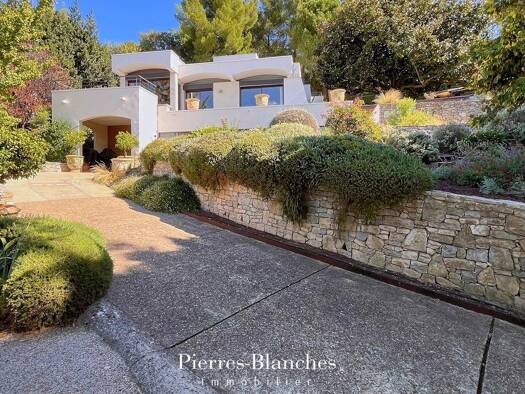 Haus zum Kauf 1.290.000 € 235 m² 2.700 m² Grundstück Arènes Nîmes 30000