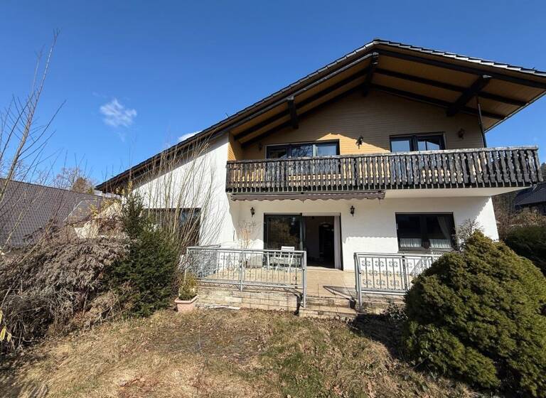 Einfamilienhaus zum Kauf 495.000 € 5 Zimmer 199 m²<br/>Wohnfläche 977 m²<br/>Grundstück Oberkaufungen Kaufungen 34260