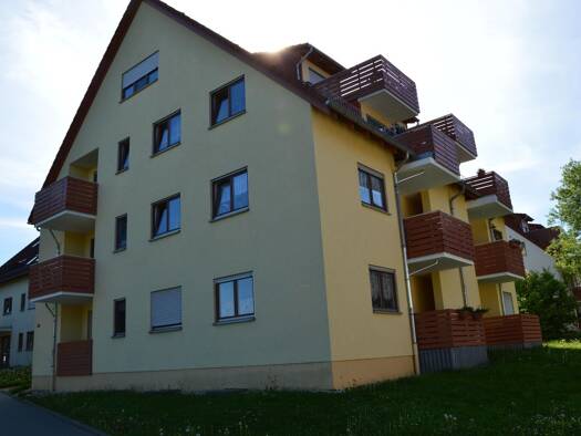 Studio zur Miete 200 € 1 Zimmer 30,5 m² 1. Geschoss frei ab 01.10.2026 Louis-Lejeune-Straße 15 Niederlungwitz Glauchau 08371