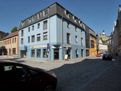 Wohnung zur Miete 361 € 2 Zimmer 65,6 m² Dachgeschoss, 2. Geschoss Thomasstraße 8 Greiz Greiz 07973