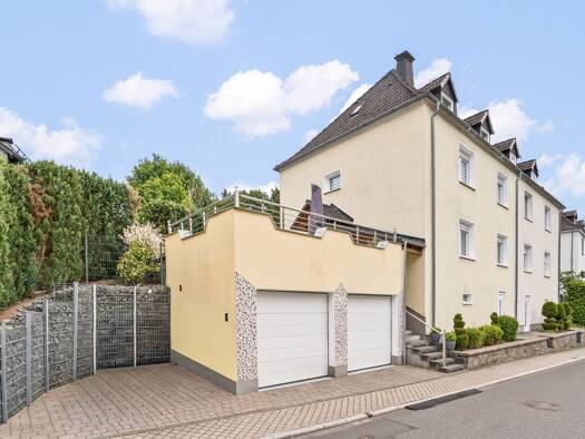 Doppelhaushälfte zum Kauf 359.500 € 5 Zimmer 119,3 m² 296 m² Grundstück Finnentrop Finnentrop 57413