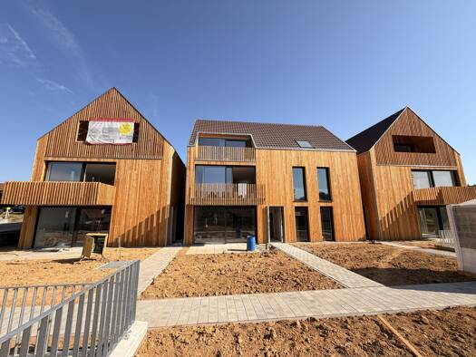 Terrassenwohnung zur Miete - Erstbezug 1.558 € 3,5 Zimmer 92,8 m² frei ab 01.11.2026 Hemmingen 71282