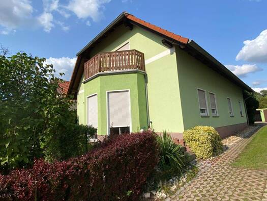 Mehrfamilienhaus zum Kauf als Kapitalanlage geeignet 298.000 € 8 Zimmer 200 m² 690 m² Grundstück Nordhausen Nordhausen 99734