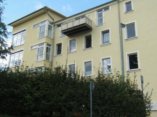 Wohnung zur Miete 315 € 2 Zimmer 53,4 m² Glauchauer Straße 19 b Lichtenstein Lichtenstein 09350