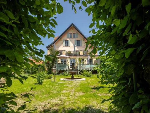 Haus zum Kauf 950.000 € 13 Zimmer 431 m² 3.744 m² Grundstück Memmingen 87700