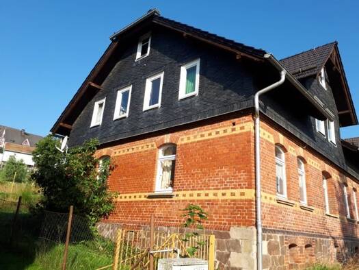 Einfamilienhaus zum Kauf 79.000 € 9 Zimmer 200 m² 634 m² Grundstück frei ab sofort Judenbach 96515