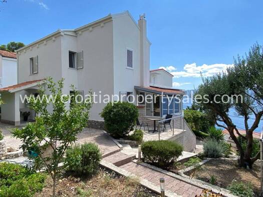 Einfamilienhaus zum Kauf 795.000 € 4 Zimmer 200 m² 604 m² Grundstück Omiš 21310