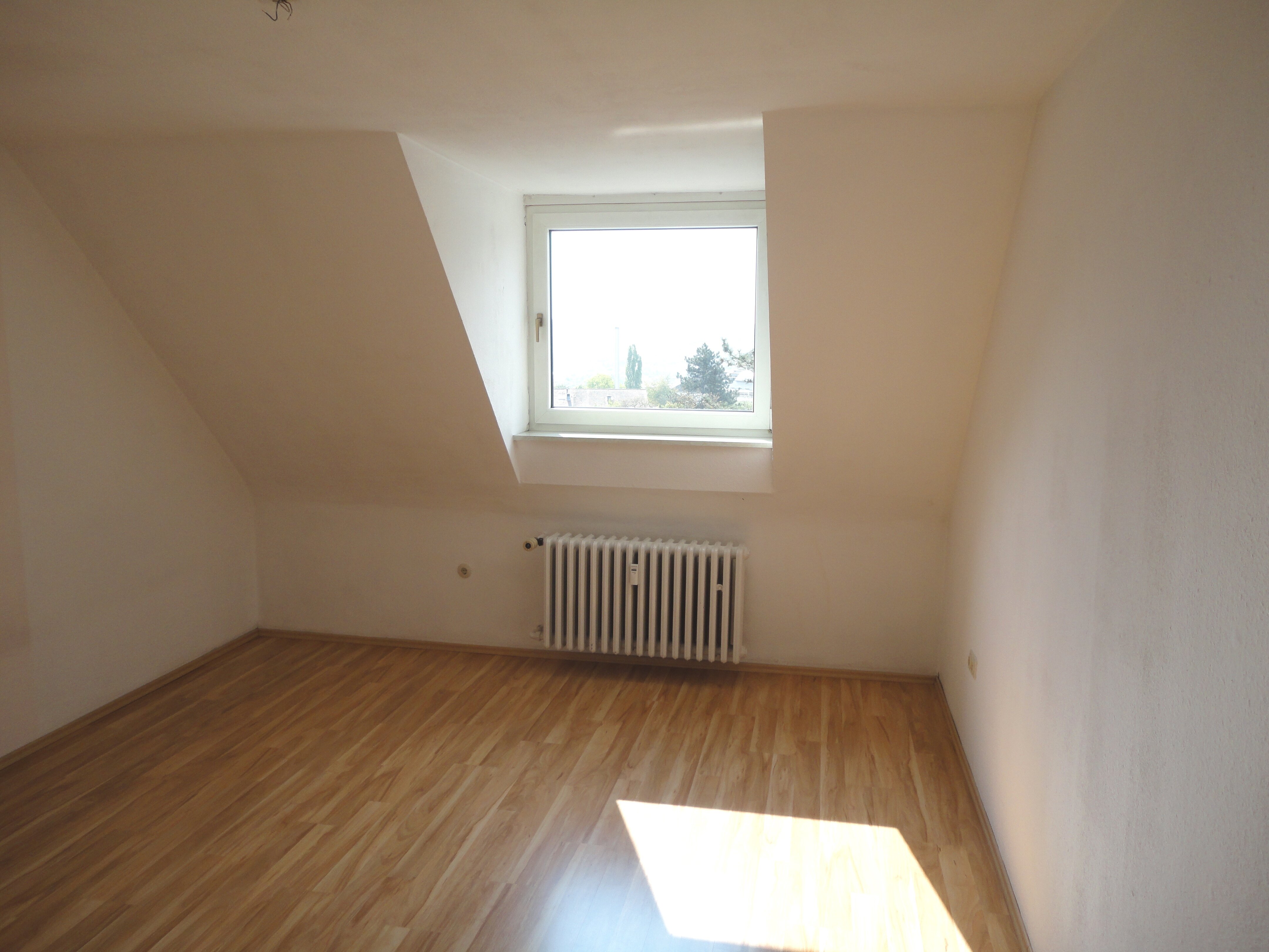 Wohnung zur Miete 700 € 3 Zimmer 62 m²<br/>Wohnfläche 2.<br/>Geschoss ab sofort<br/>Verfügbarkeit Grombühl Würzburg 97080