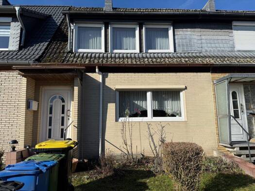 Reihenmittelhaus zum Kauf 128.000 € 3 Zimmer 98 m² 183 m² Grundstück frei ab sofort Bad Süd 38259