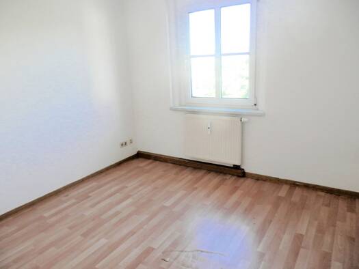 Wohnung zur Miete 255 € 2 Zimmer 42 m² 1. Geschoss frei ab sofort Josepg Haydn Straße Werdau 08412