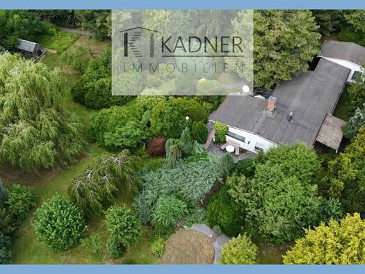Bungalow zum Kauf 199.000 € 3 Zimmer 95 m² 2.881 m² Grundstück Plauener Straße 15 Limbach Limbach 08491