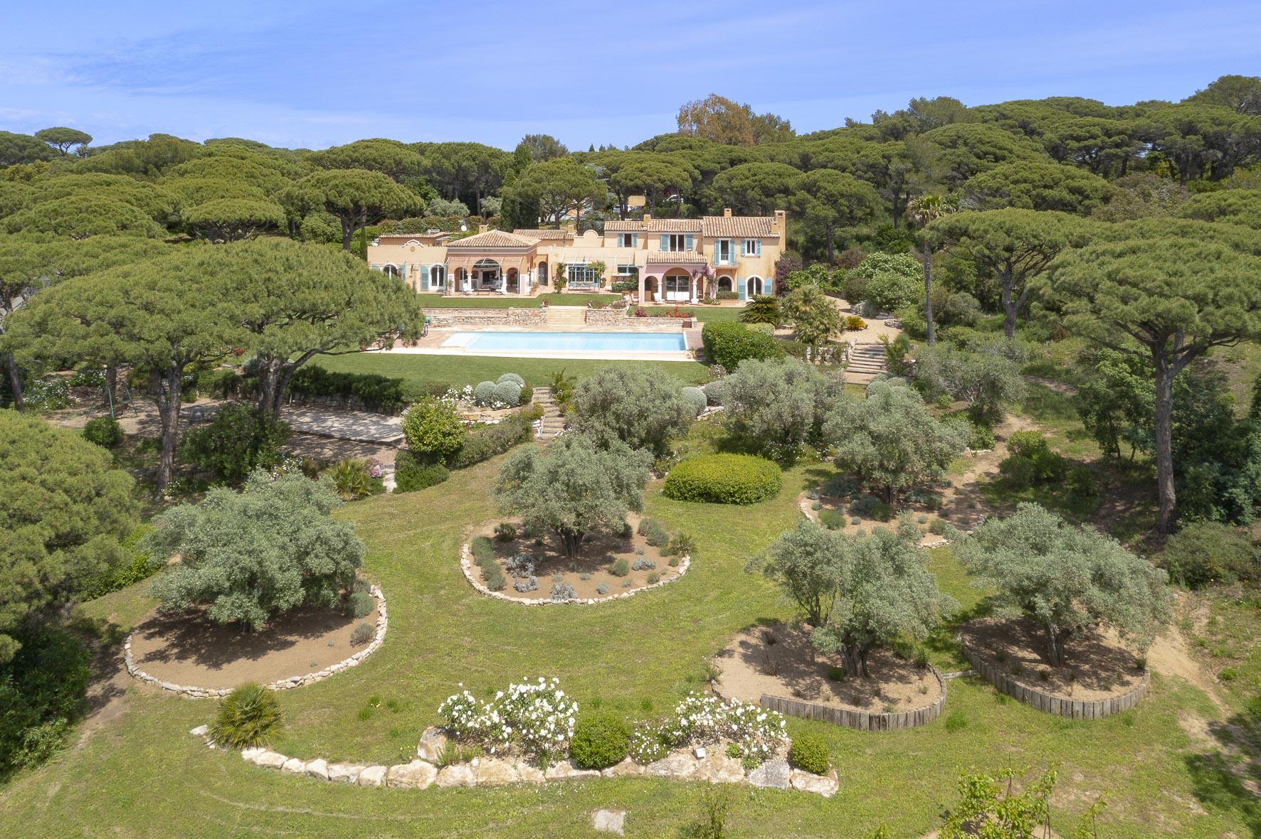 Herrenhaus zum Kauf 8.000.000 € 10 Zimmer 603 m²<br/>Wohnfläche 18.400 m²<br/>Grundstück Saint-Tropez Zone Est Diffuse Saint-Tropez 83990