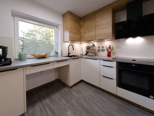 Wohnung zum Kauf provisionsfrei 449.000 € 4 Zimmer 97 m² Geschoss 3/4 frei ab 01.12.2026 Erlangen-Süd Erlangen 91052