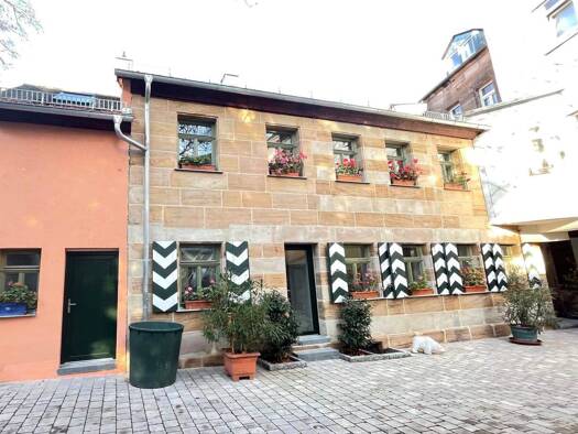 Stadthaus zur Miete 1.700 € 4 Zimmer 120 m² frei ab sofort Blumenstraße 33 Innenstadt Fürth 90762