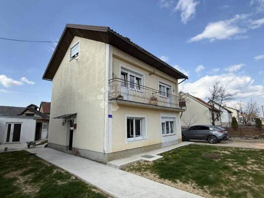 Haus zum Kauf 280.000 € 8 Zimmer 164 m² Centar, Gospic Gospić