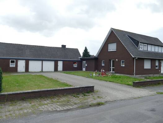Einfamilienhaus zum Kauf 209.000 € 1 Zimmer 130 m² 2.266 m² Grundstück frei ab 01.12.2026 Groß Fullen Meppen 49716