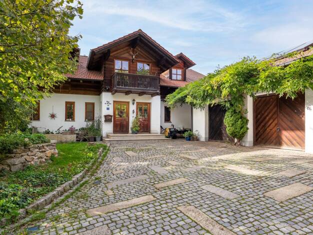 Einfamilienhaus zum Kauf 529.000 € 5,5 Zimmer 408,6 m² 806 m² Grundstück Traidersdorf Bad Kötzting 93444