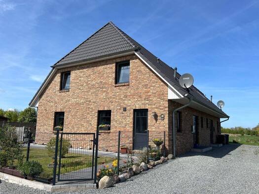Doppelhaushälfte zum Kauf provisionsfrei 389.000 € 4 Zimmer 120 m² 938 m² Grundstück Op de Horst 9 Grönwohldshorst Grömitz 23743