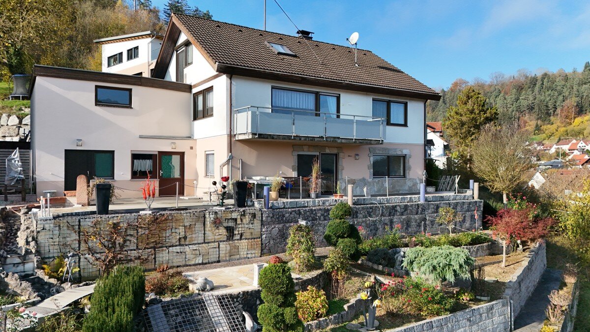 Einfamilienhaus zum Kauf 379.000 € 7 Zimmer 165 m²<br/>Wohnfläche 555 m²<br/>Grundstück Epfendorf Epfendorf 78736