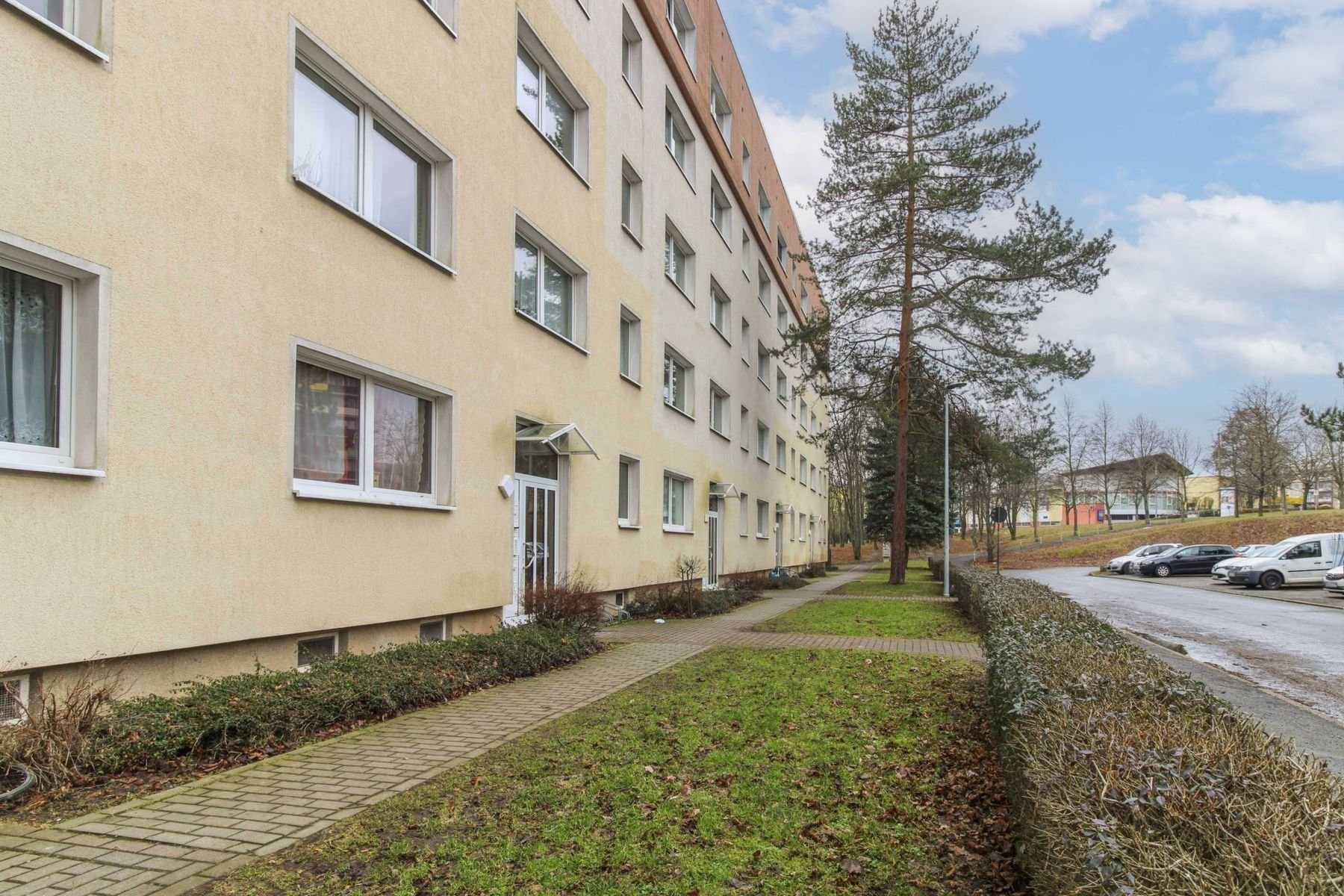 Wohnung zum Kauf 49.000 € 2 Zimmer 42,1 m²<br/>Wohnfläche EG<br/>Geschoss West Gotha 99867