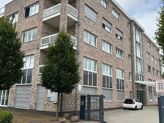Wohnung zur Miete 1.150 € 4 Zimmer 110,8 m² 3. Geschoss frei ab 01.10.2026 Karlstraße 23 Donnerschwee Oldenburg 26123