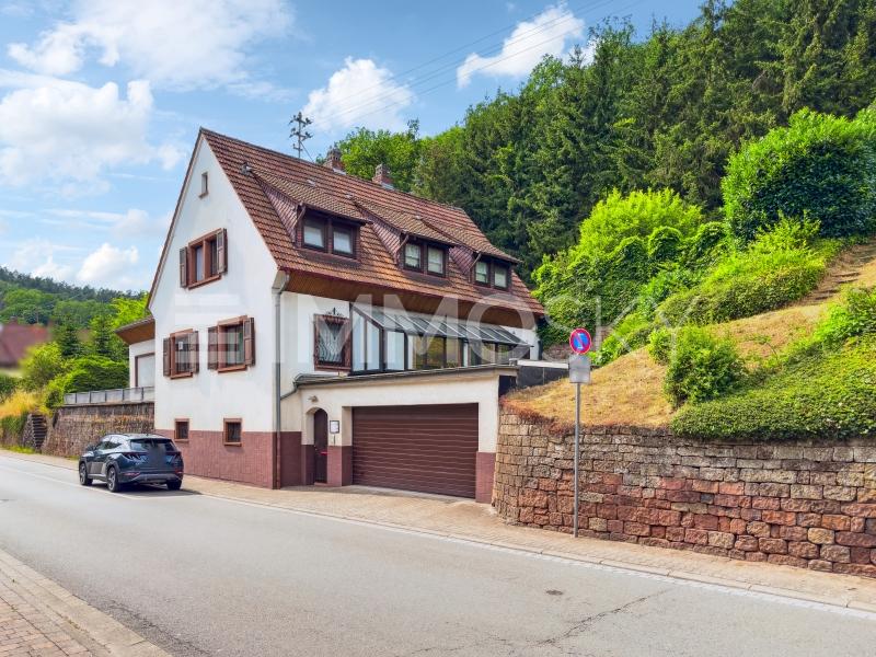 Mehrfamilienhaus zum Kauf 299.000 € 12 Zimmer 230 m²<br/>Wohnfläche 1.638 m²<br/>Grundstück Weidenthal 67475