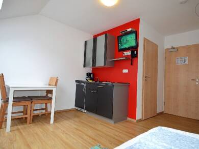 Wohnung zur Miete Wohnen auf Zeit 660 € 1 Zimmer 20 m² frei ab 04.09.2025 Göggingen Augsburg 86199