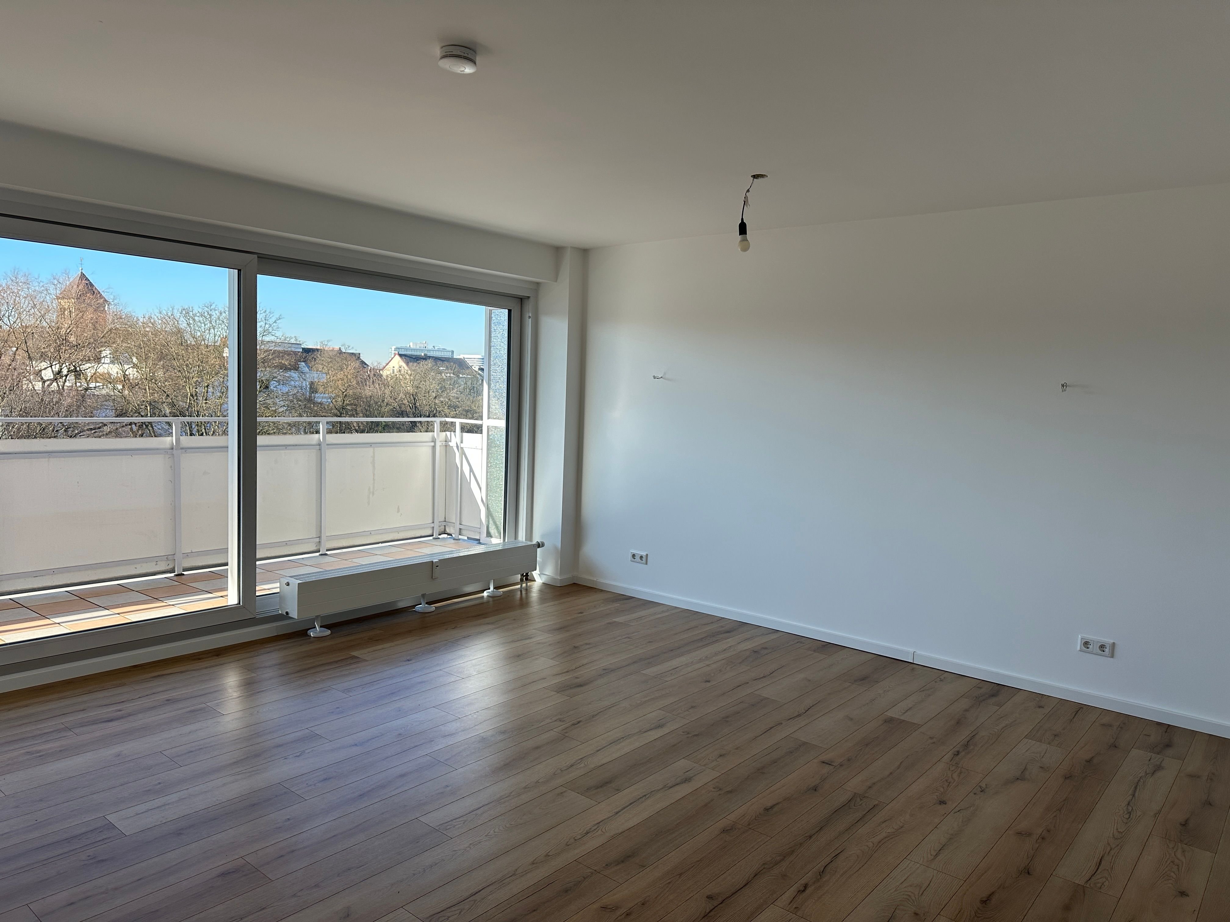 Wohnung zur Miete 1.190 € 2 Zimmer 68 m²<br/>Wohnfläche 5.<br/>Geschoss ab sofort<br/>Verfügbarkeit Karolingerstraße 9 Bilk Düsseldorf 40223