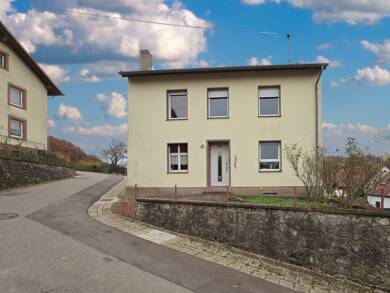 Bauernhaus zum Kauf 179.000 € 6,5 Zimmer 135 m² 593 m² Grundstück Silwingen Merzig 66663