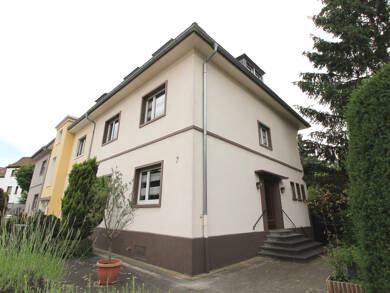 Reihenendhaus zur Miete 1.860 € 7 Zimmer 200 m² 300 m² Grundstück Süd Ludwigshafen am Rhein 67061